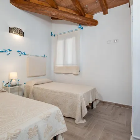 Zeus Apartment Tanaunella